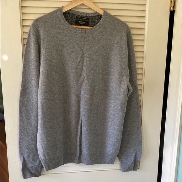Nordstrom Men’s Shop 100 percent cashmere Gray Crewneck Sweater - Picture 1 of 3